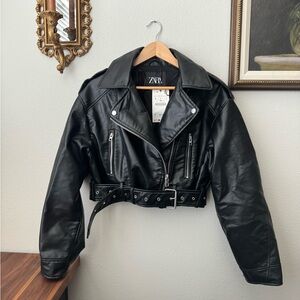 Zara Women's Black Faux Leather Cropped Jacket
